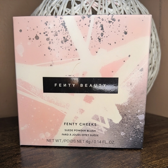 Fenty Cheeks Suede Powder Blush (Color: Riri) - Picture 9 of 16